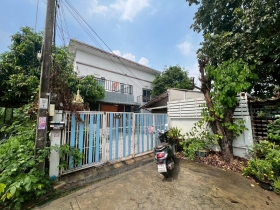 ขายบ้าน 2 หลัง พร้อมที่ดิน แปลงมุม ม.สายันต์ 2 นนทบุรี